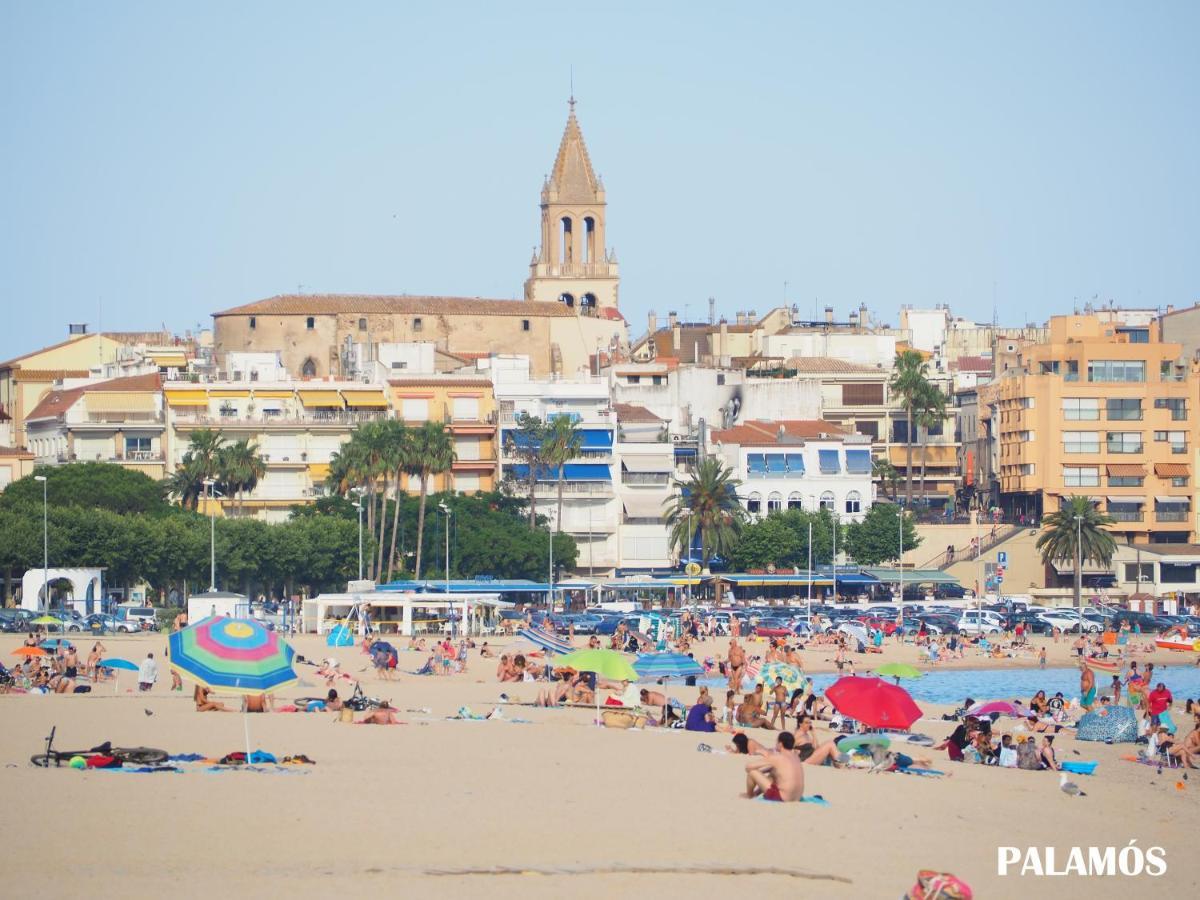 Espectacular Apartament A Palamos Centre! Amb Wifi Bagian luar foto